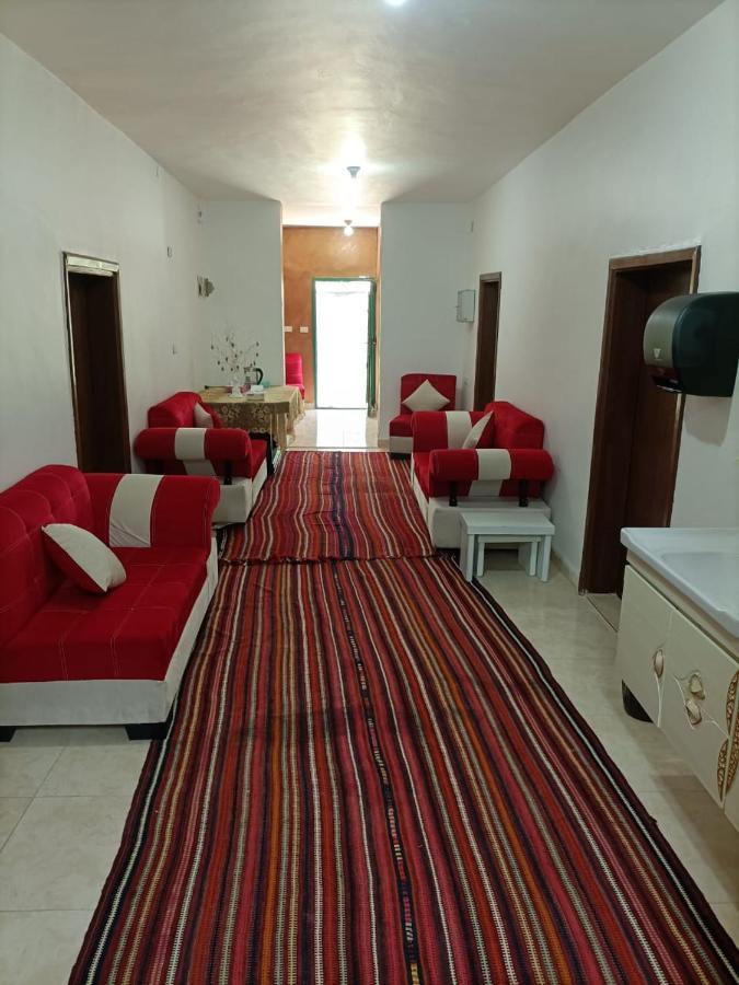 Happy Night Hostel Wadi Musa Dış mekan fotoğraf
