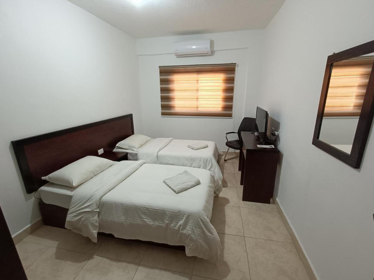 Happy Night Hostel Wadi Musa Dış mekan fotoğraf